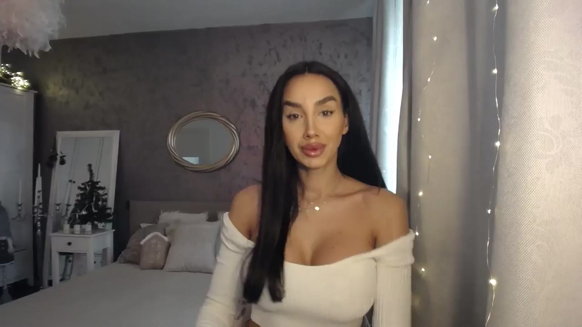 Gallery image thumbnail from MilfaliciousX's myfreecams stream on, 12/10/2024, 12:38 image 8 of 20