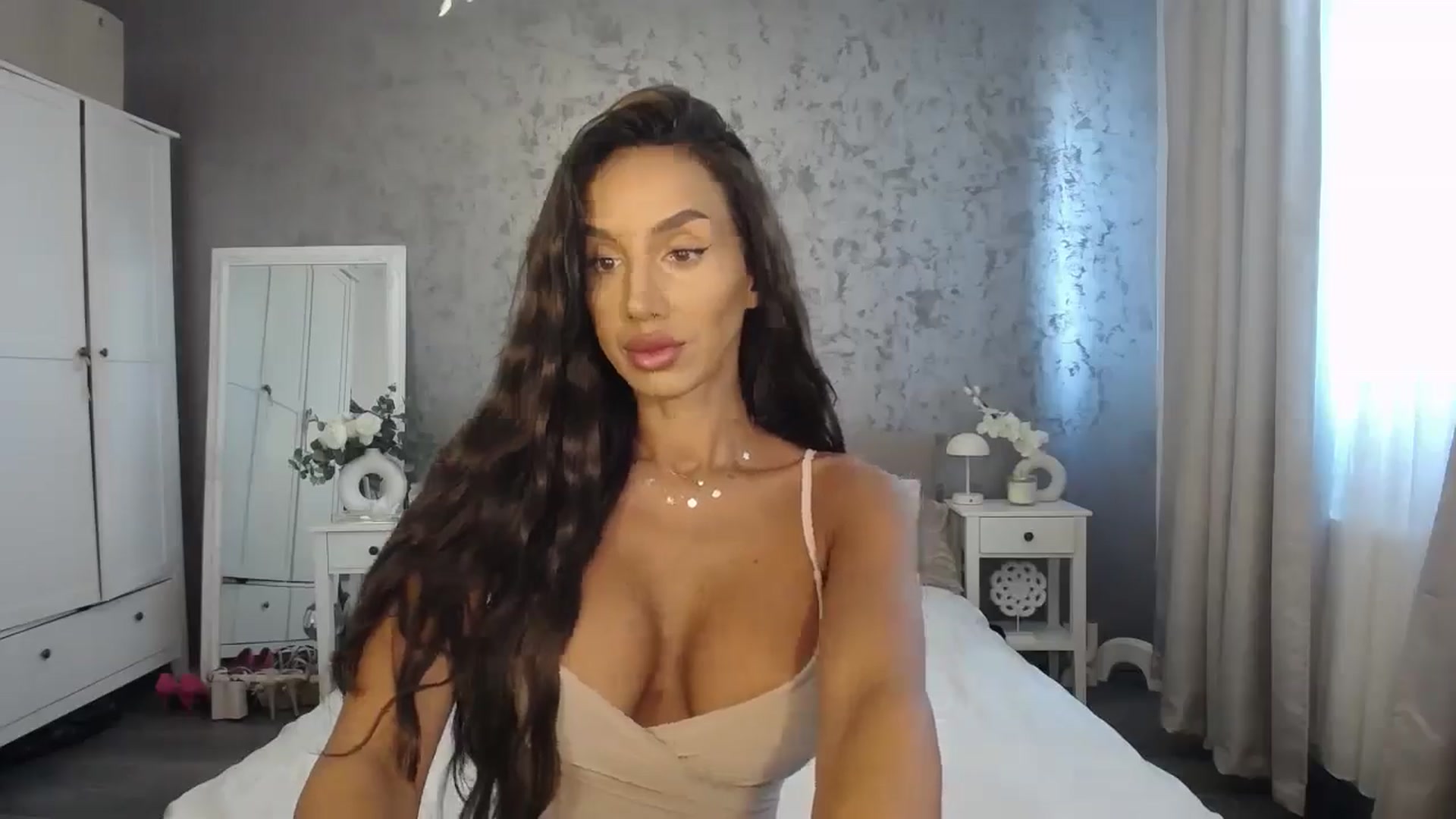 Gallery image thumbnail from MilfaliciousX's myfreecams stream on, 05/20/2025, 08:22 image 4 of 20