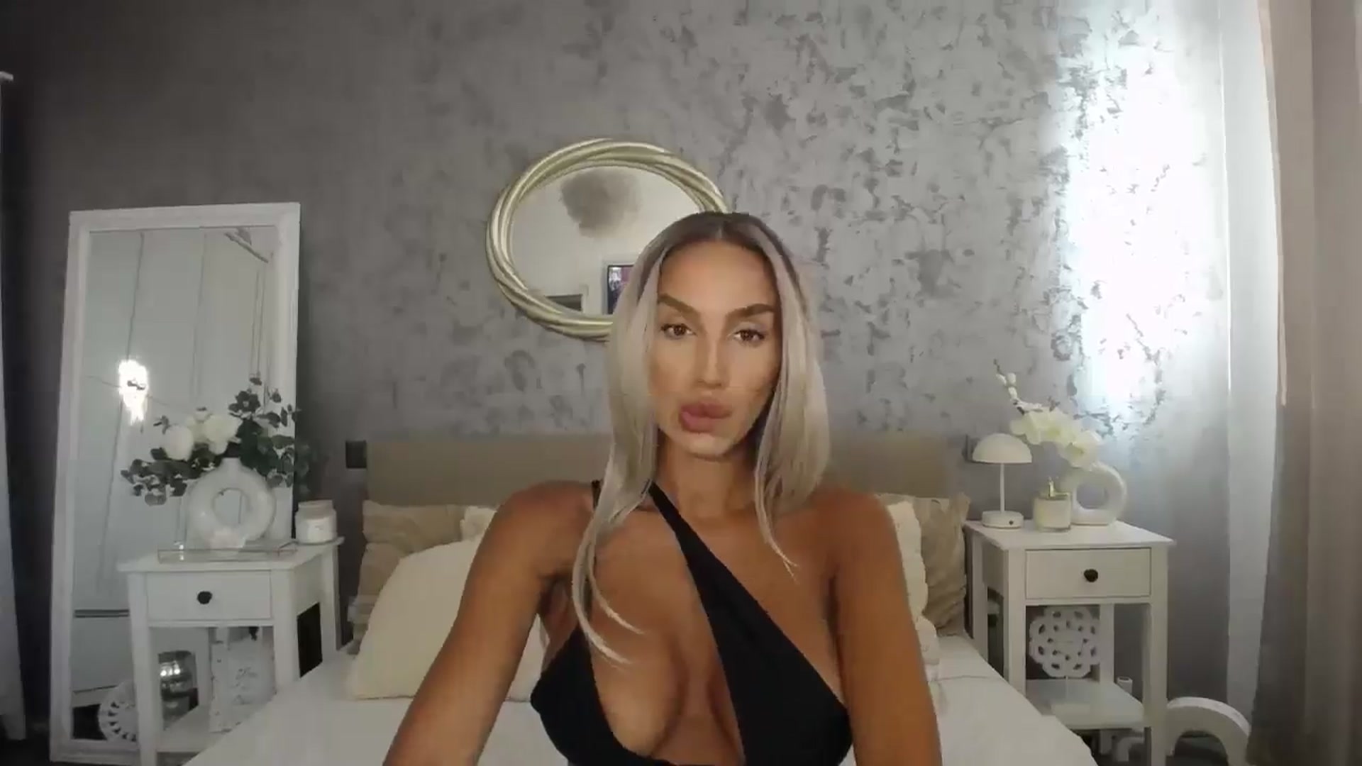 Gallery image thumbnail from MilfaliciousX's myfreecams stream on, 06/11/2025, 17:01 image 3 of 20