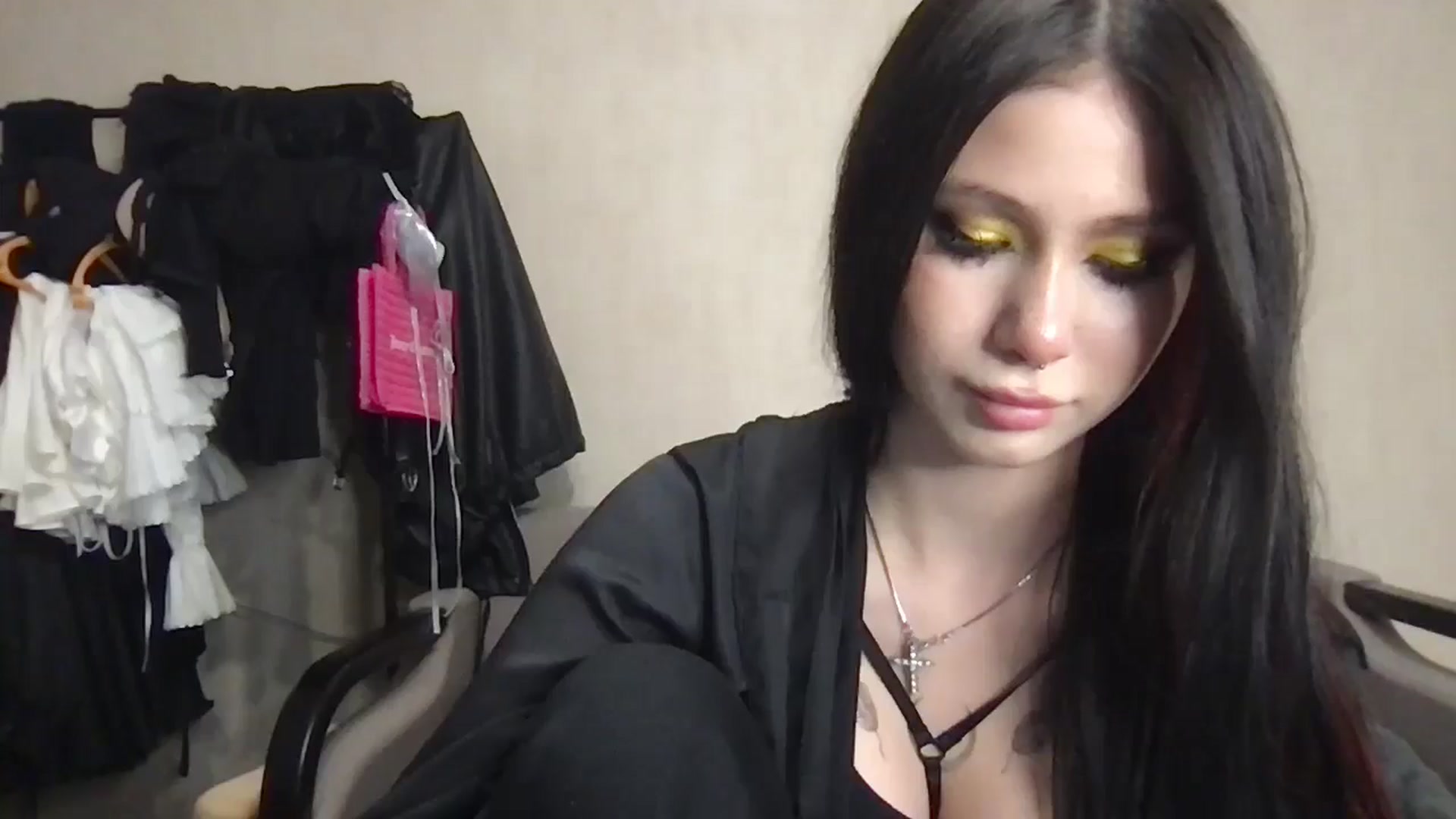 Gallery image thumbnail from MiliMilana's myfreecams stream on, 10/03/2025, 18:08 image 12 of 20