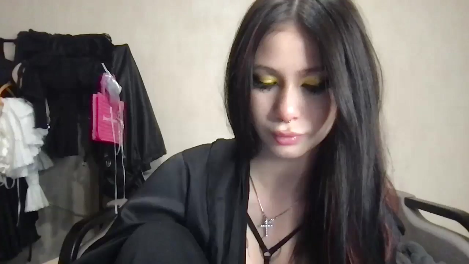 Gallery image thumbnail from MiliMilana's myfreecams stream on, 10/03/2025, 18:08 image 4 of 20