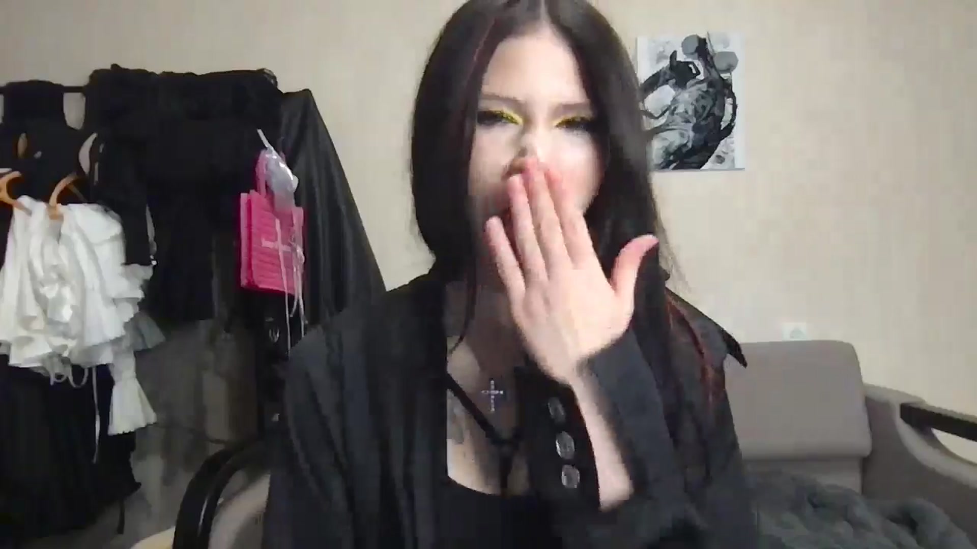 Gallery image thumbnail from MiliMilana's myfreecams stream on, 10/03/2025, 18:08 image 6 of 20
