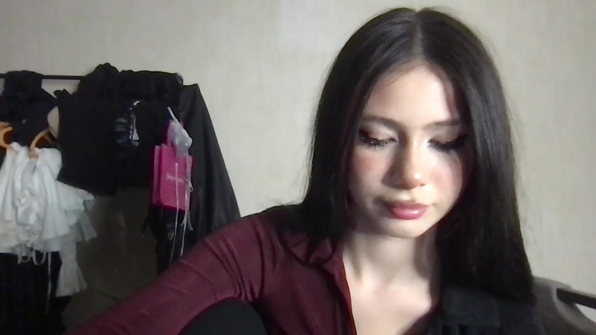 Gallery image thumbnail from MiliMilana's myfreecams stream on, 10/04/2025, 17:15 image 15 of 20