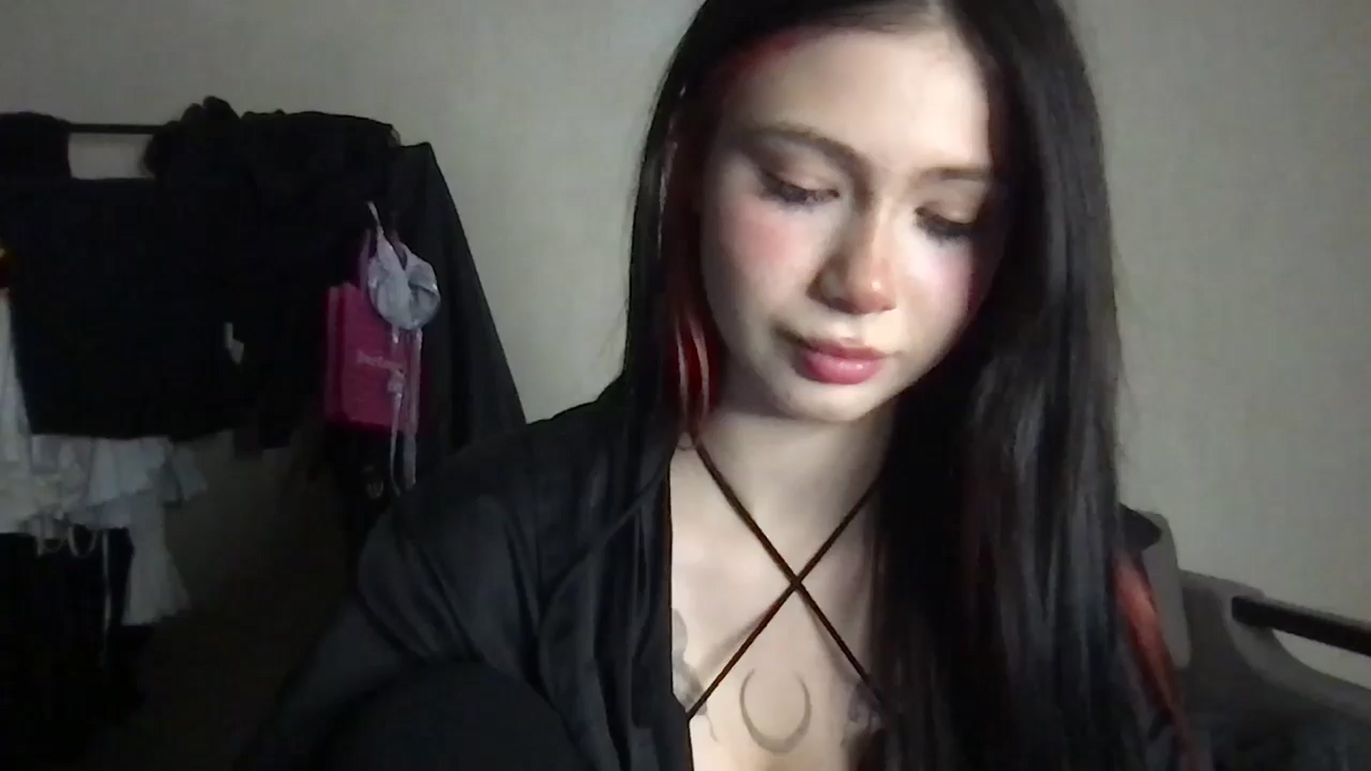 Gallery image thumbnail from MiliMilana's myfreecams stream on, 10/05/2025, 18:22 image 8 of 20