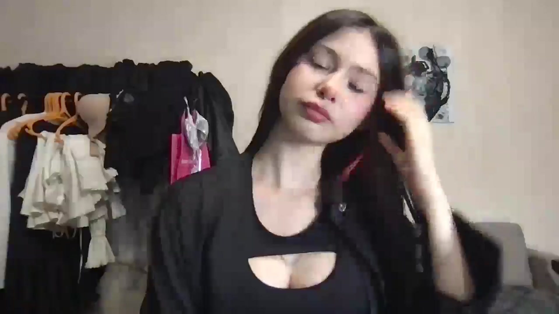 Gallery image thumbnail from MiliMilana's myfreecams stream on, 10/07/2025, 19:36 image 10 of 20