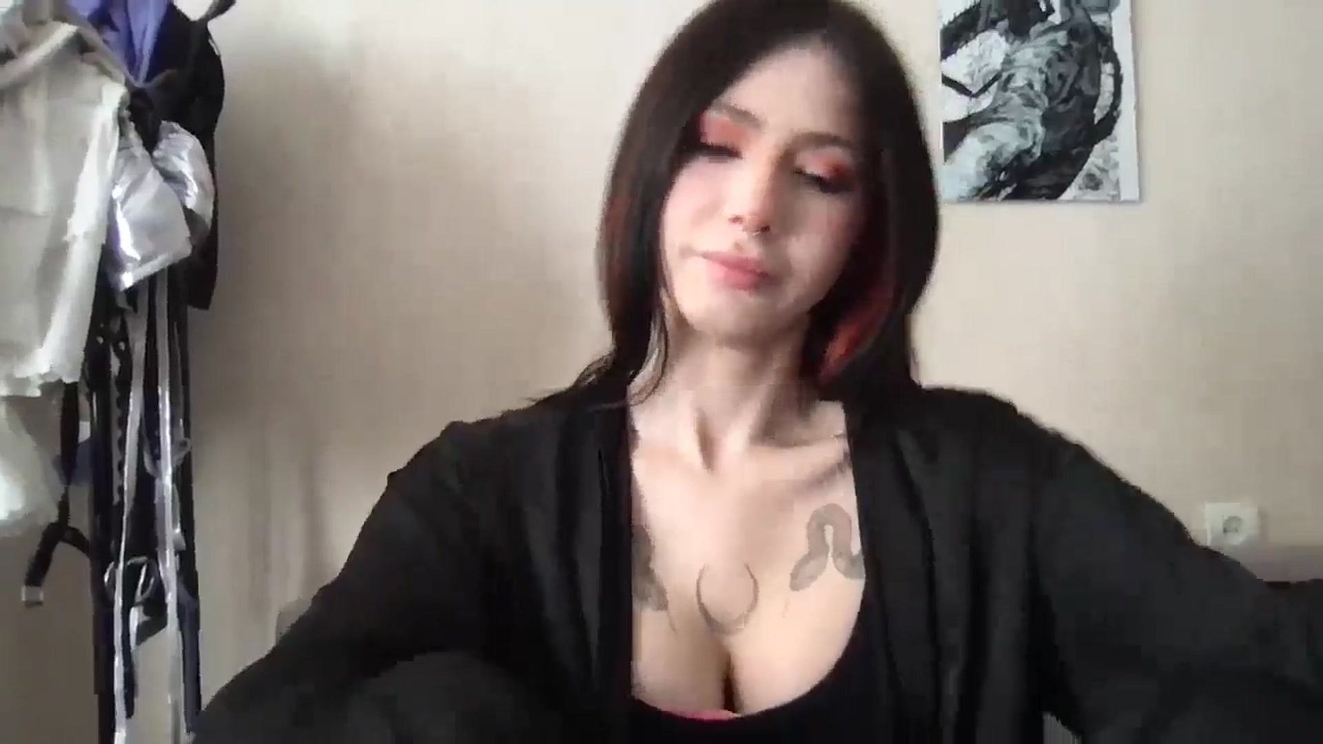 Gallery image thumbnail from MiliMilana's myfreecams stream on, 10/21/2025, 13:05 image 17 of 20
