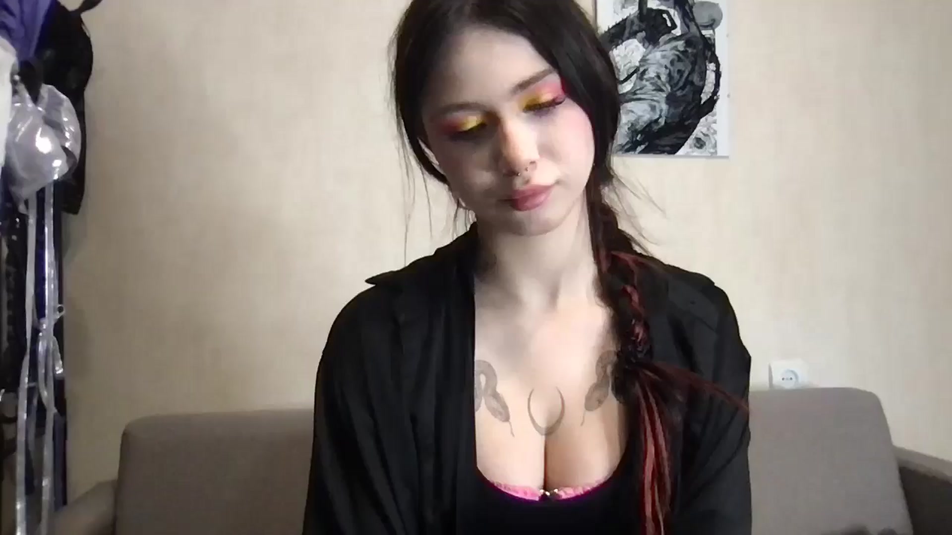 Gallery image thumbnail from MiliMilana's myfreecams stream on, 10/23/2025, 18:56 image 1 of 20