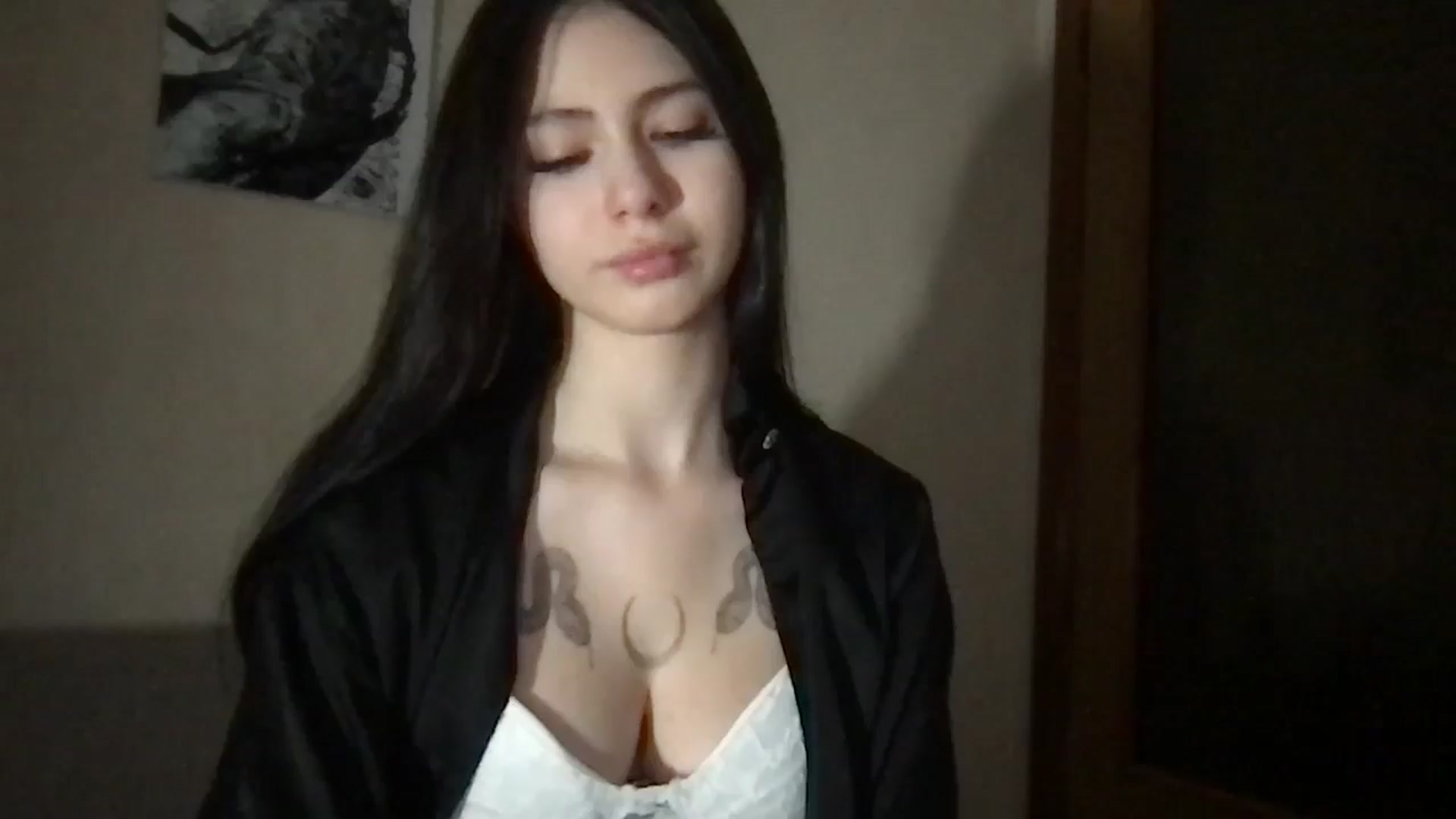 Gallery image thumbnail from MiliMilana's myfreecams stream on, 11/09/2025, 15:49 image 5 of 20