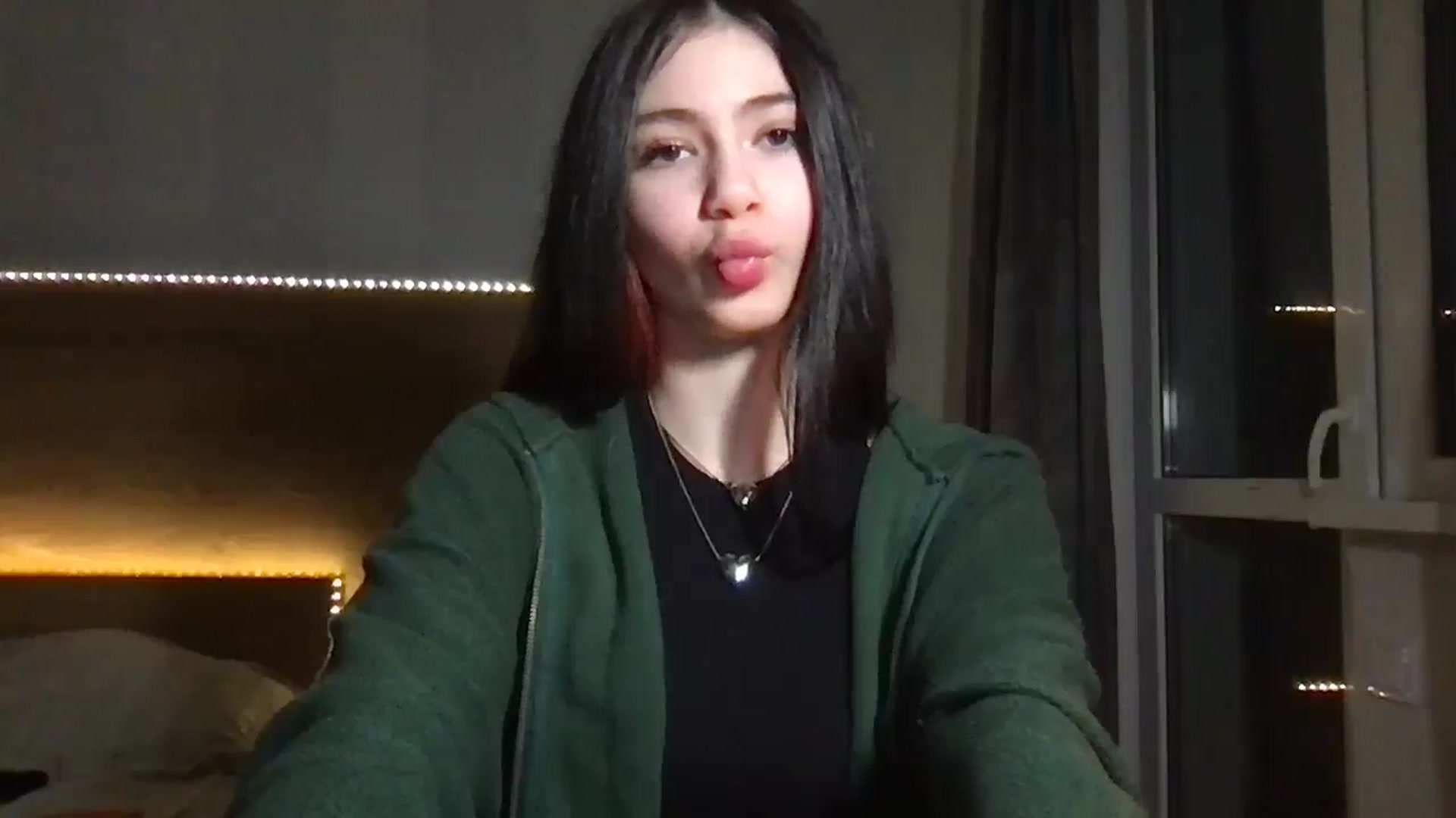 Gallery image thumbnail from MiliMilana's myfreecams stream on, 12/02/2025, 20:45 image 2 of 20