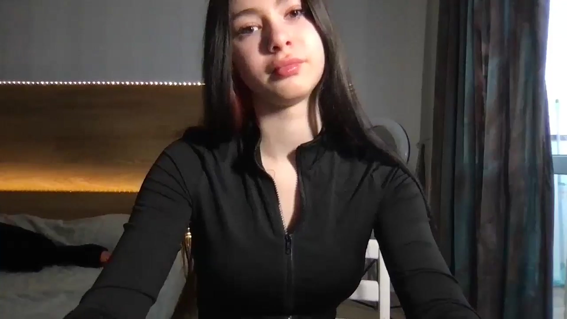 Gallery image thumbnail from MiliMilana's myfreecams stream on, 12/04/2025, 11:31 image 8 of 20