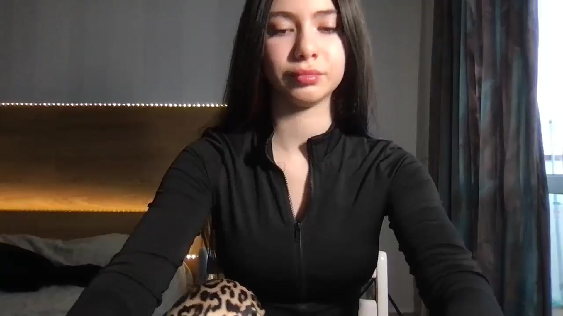 Gallery image thumbnail from MiliMilana's myfreecams stream on, 12/04/2025, 11:31 image 3 of 20