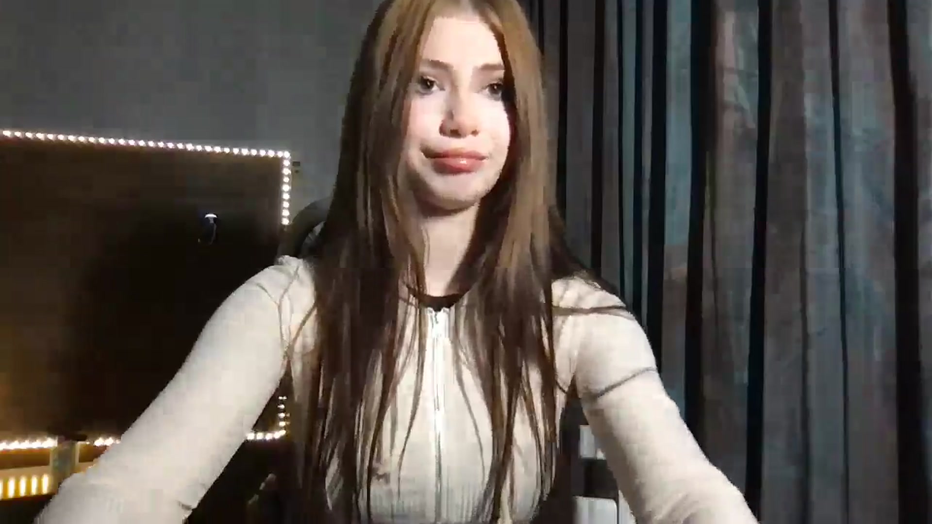 Gallery image thumbnail from MiliMilana's myfreecams stream on, 12/18/2025, 15:39 image 2 of 20