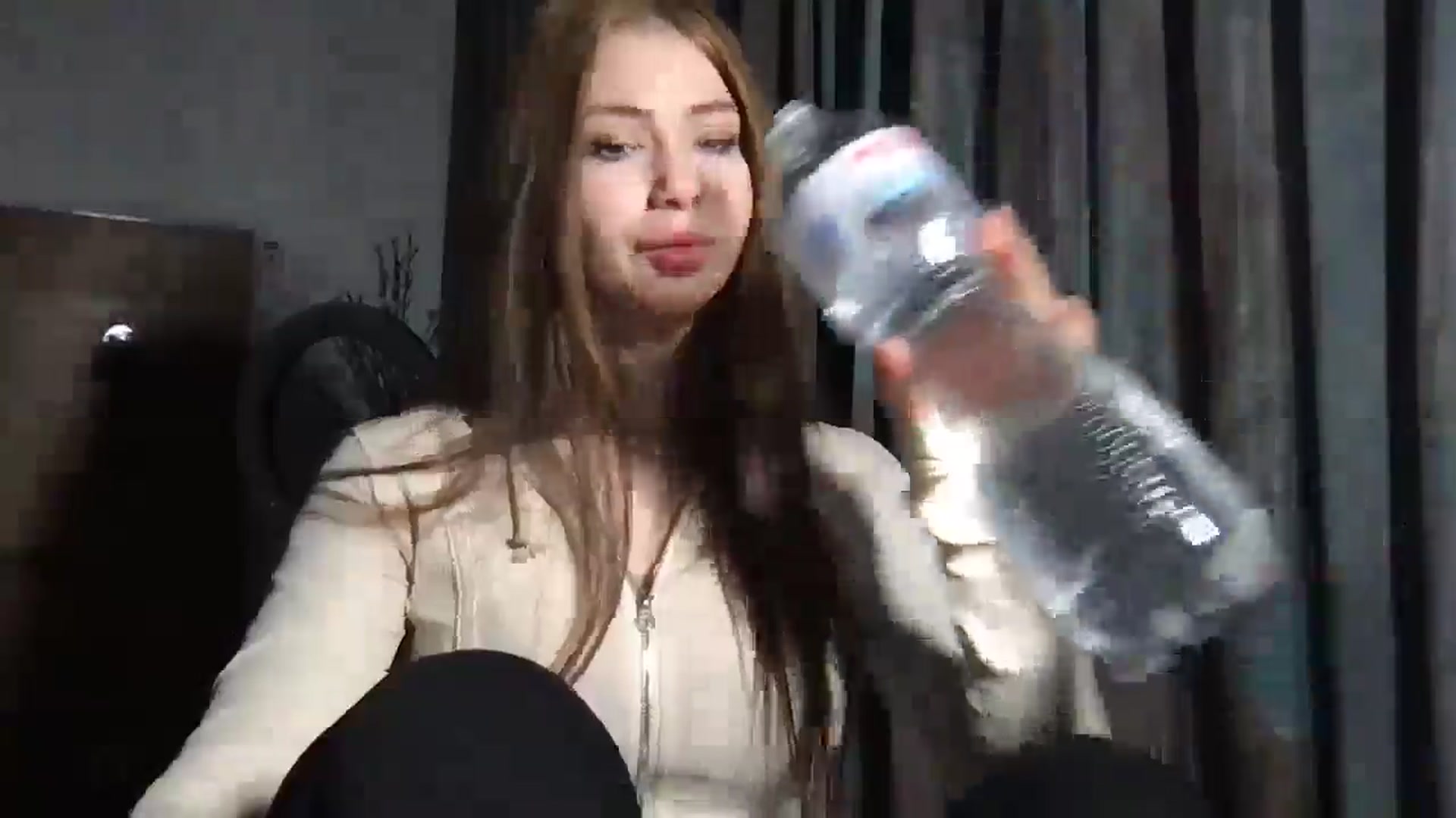Gallery image thumbnail from MiliMilana's myfreecams stream on, 12/19/2025, 14:55 image 13 of 20