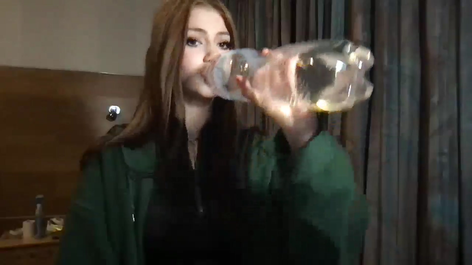 Gallery image thumbnail from MiliMilana's myfreecams stream on, 12/19/2025, 21:03 image 7 of 20