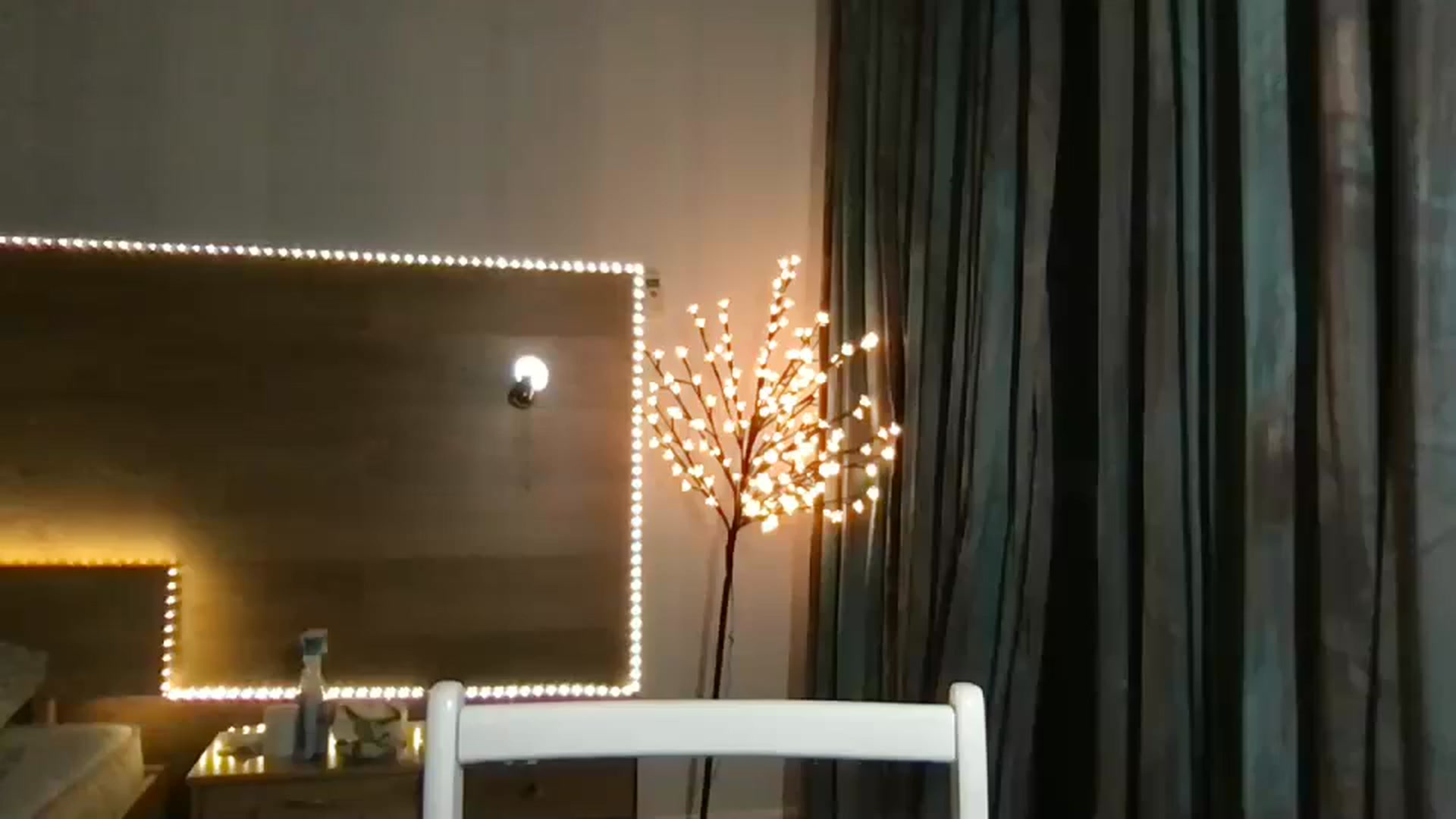 Gallery image thumbnail from MiliMilana's myfreecams stream on, 12/21/2025, 20:54 image 14 of 20