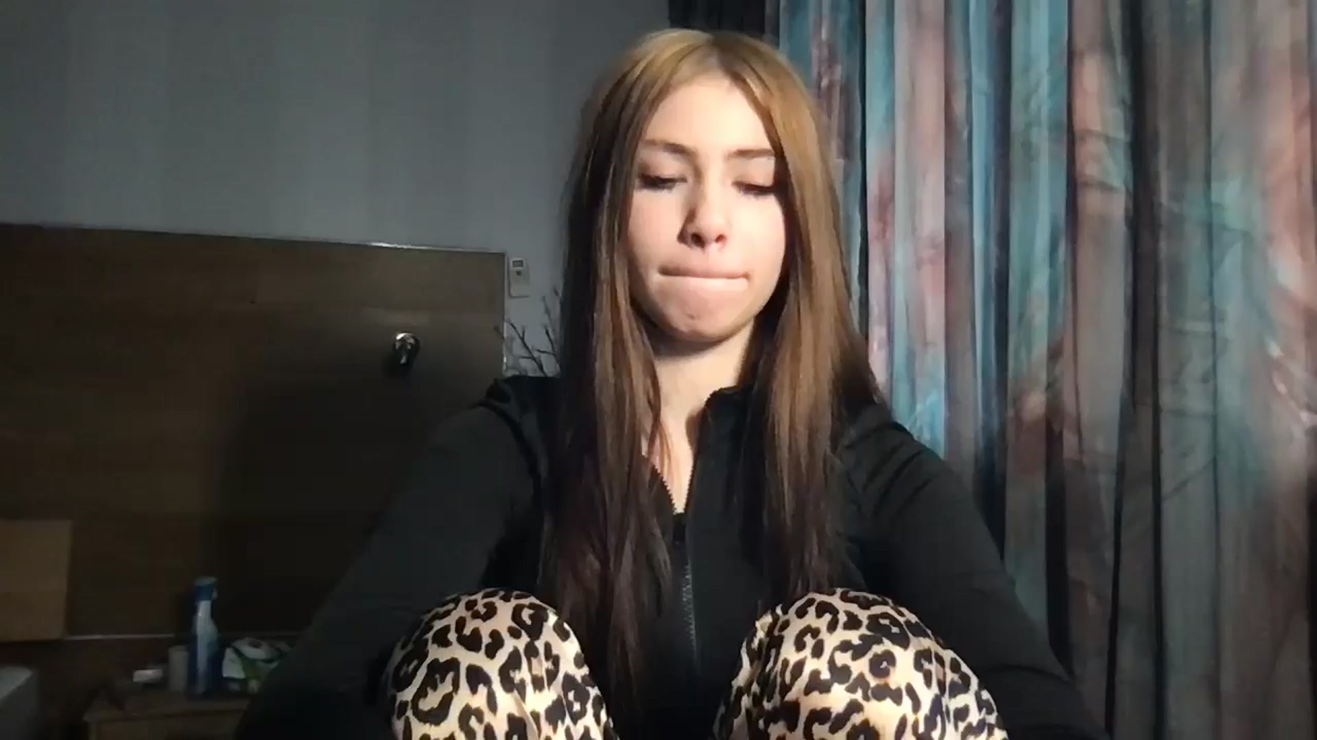 Gallery image thumbnail from MiliMilana's myfreecams stream on, 12/23/2025, 10:36 image 8 of 20