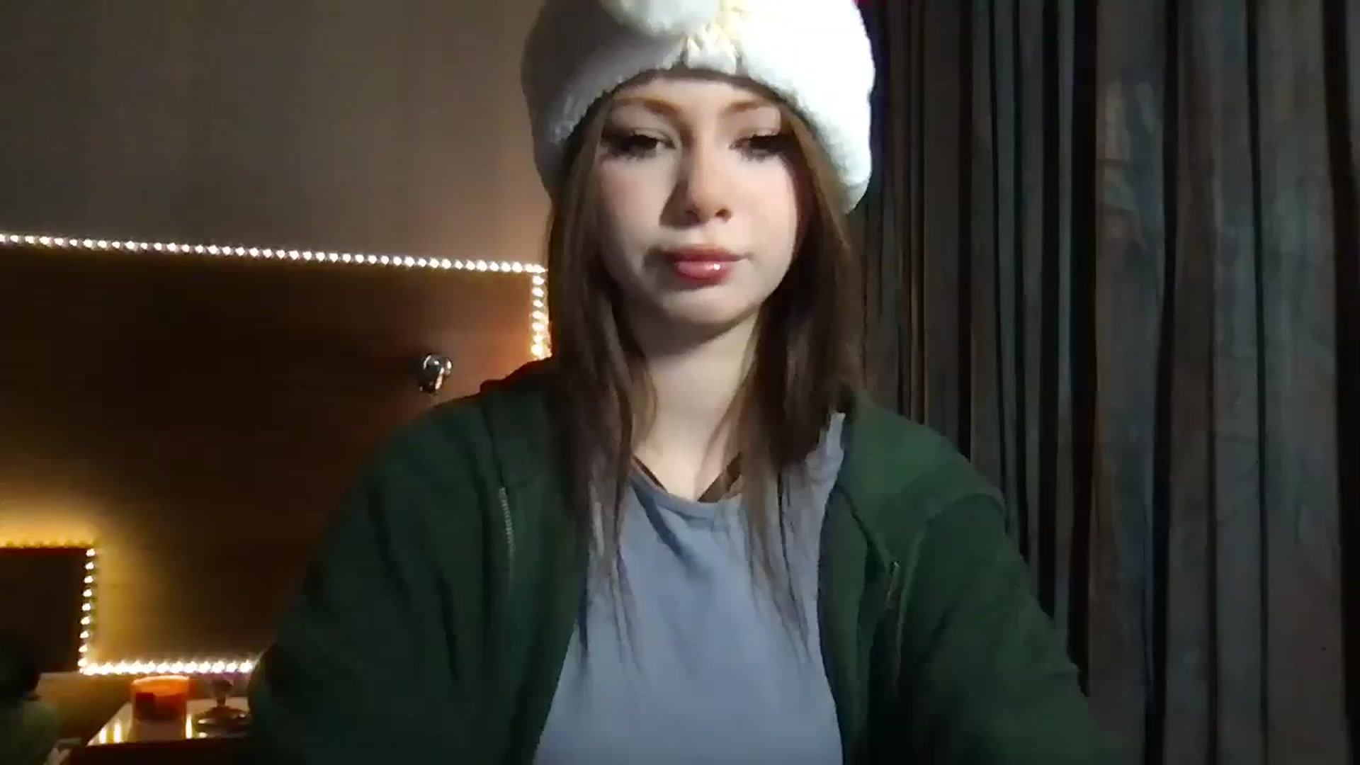 Gallery image thumbnail from MiliMilana's myfreecams stream on, 12/24/2025, 15:47 image 1 of 20