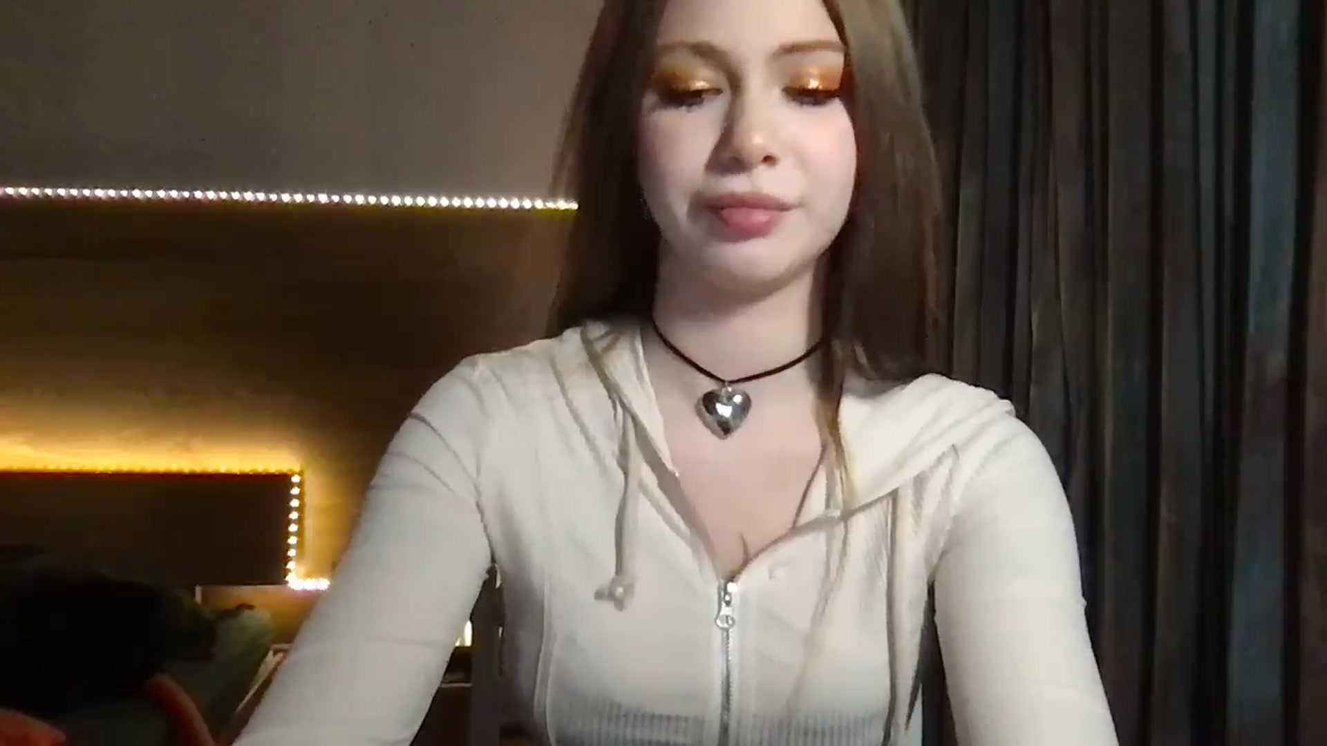 Gallery image thumbnail from MiliMilana's myfreecams stream on, 12/26/2025, 20:12 image 13 of 20
