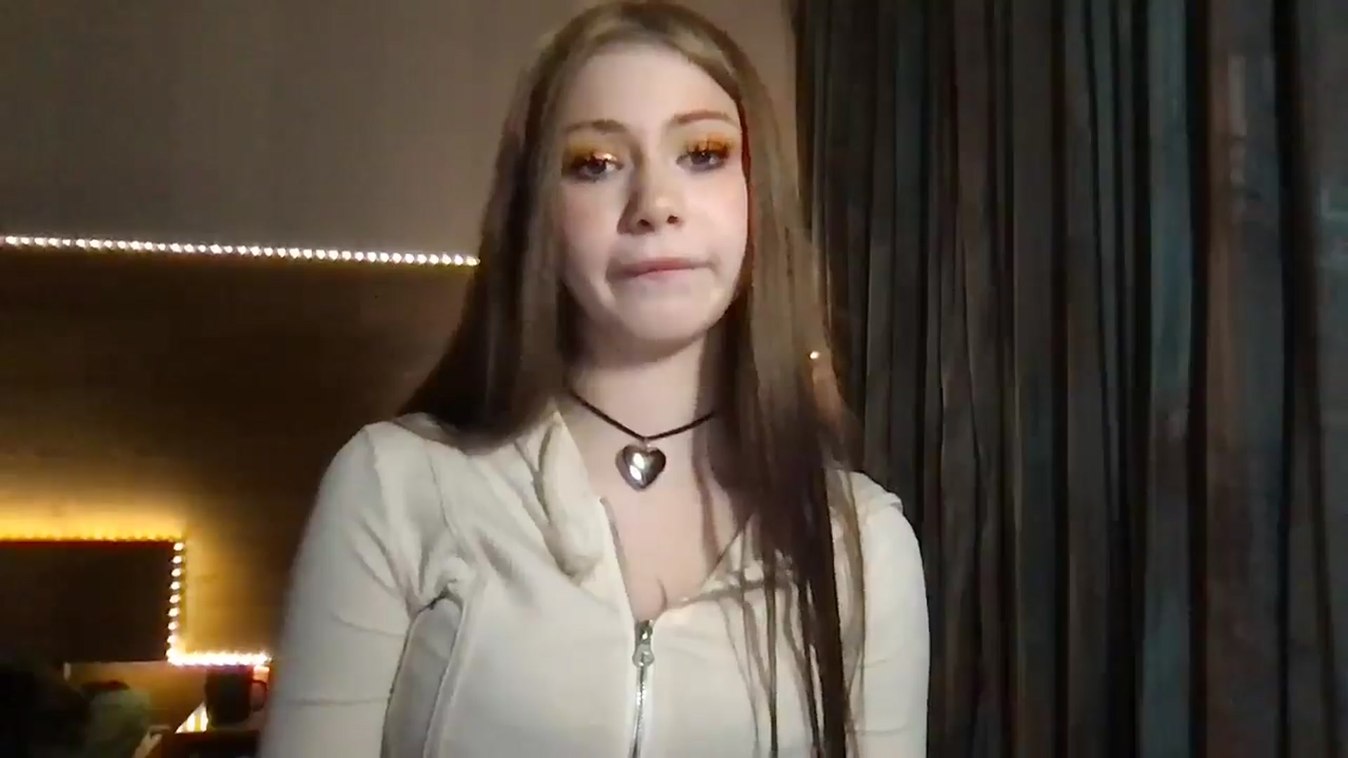 Gallery image thumbnail from MiliMilana's myfreecams stream on, 12/26/2025, 22:27 image 15 of 20