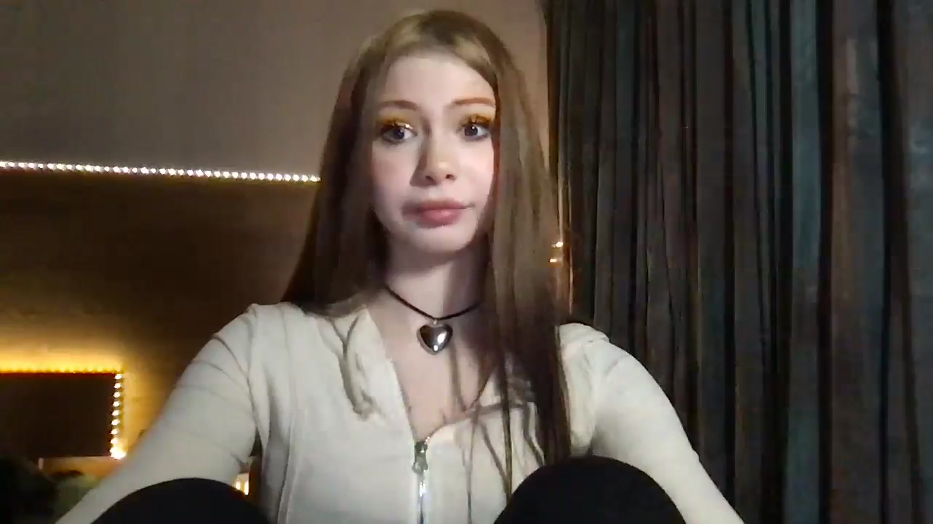 Gallery image thumbnail from MiliMilana's myfreecams stream on, 12/26/2025, 22:27 image 10 of 20