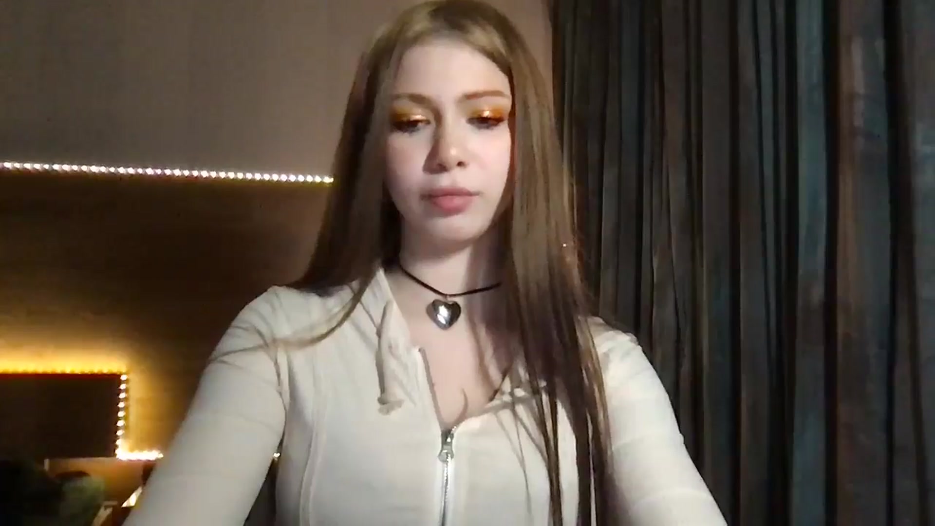 Gallery image thumbnail from MiliMilana's myfreecams stream on, 12/26/2025, 22:27 image 18 of 20