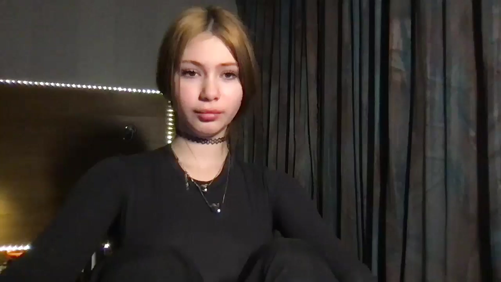 Gallery image thumbnail from MiliMilana's myfreecams stream on, 01/11/2026, 19:06 image 14 of 20