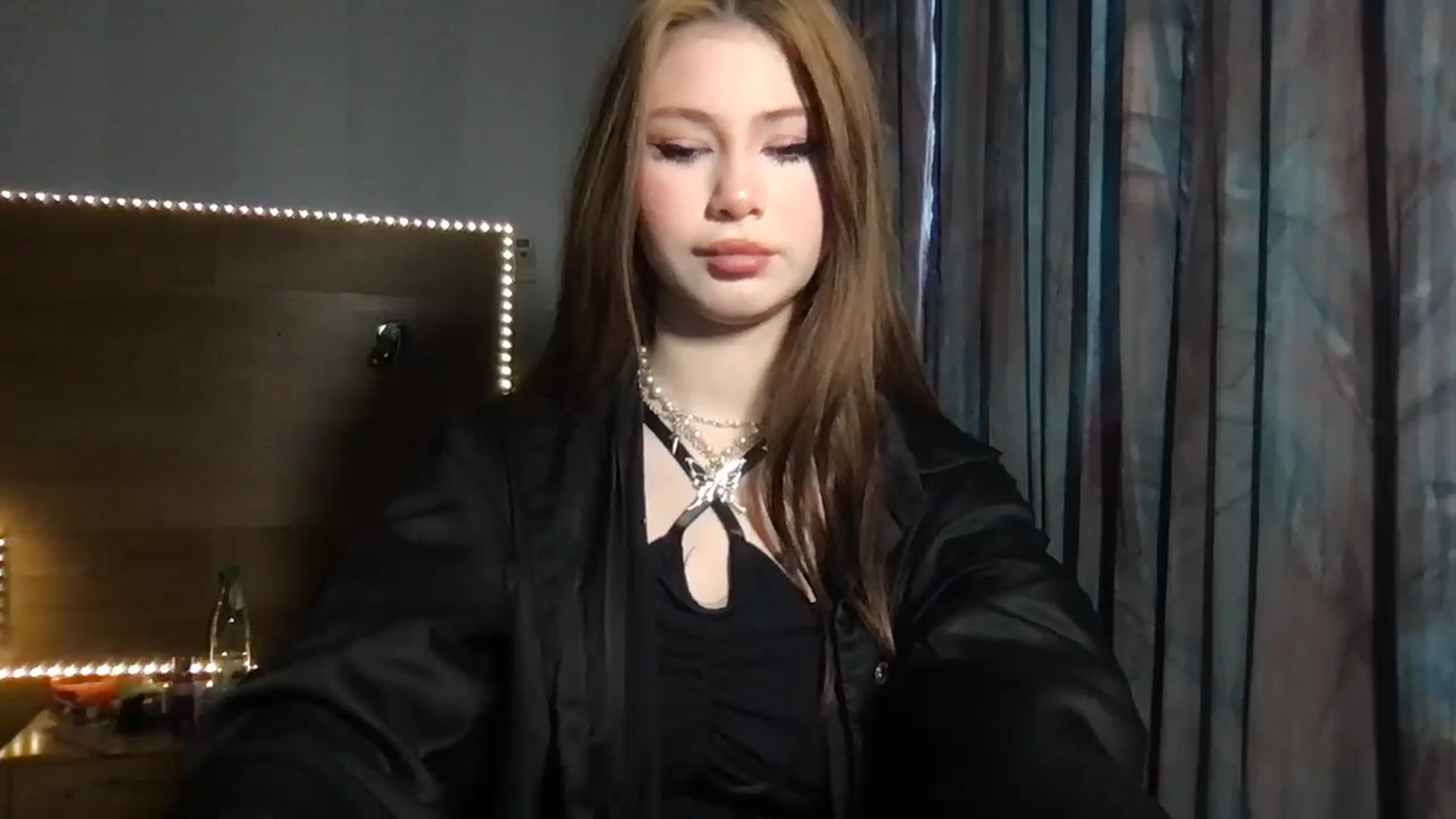 Gallery image thumbnail from MiliMilana's myfreecams stream on, 01/15/2026, 14:25 image 2 of 20