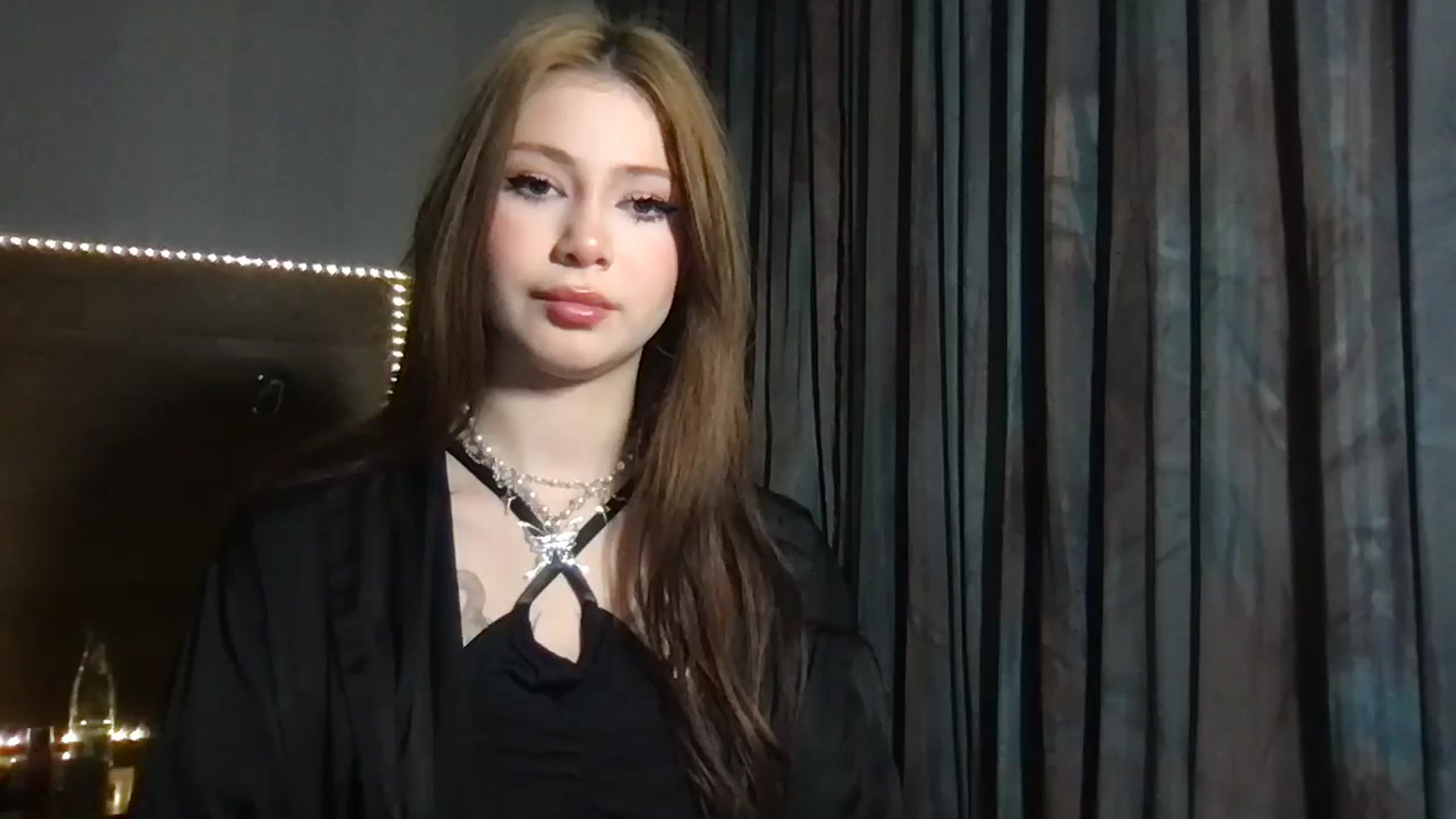 Gallery image thumbnail from MiliMilana's myfreecams stream on, 01/15/2026, 16:29 image 10 of 20