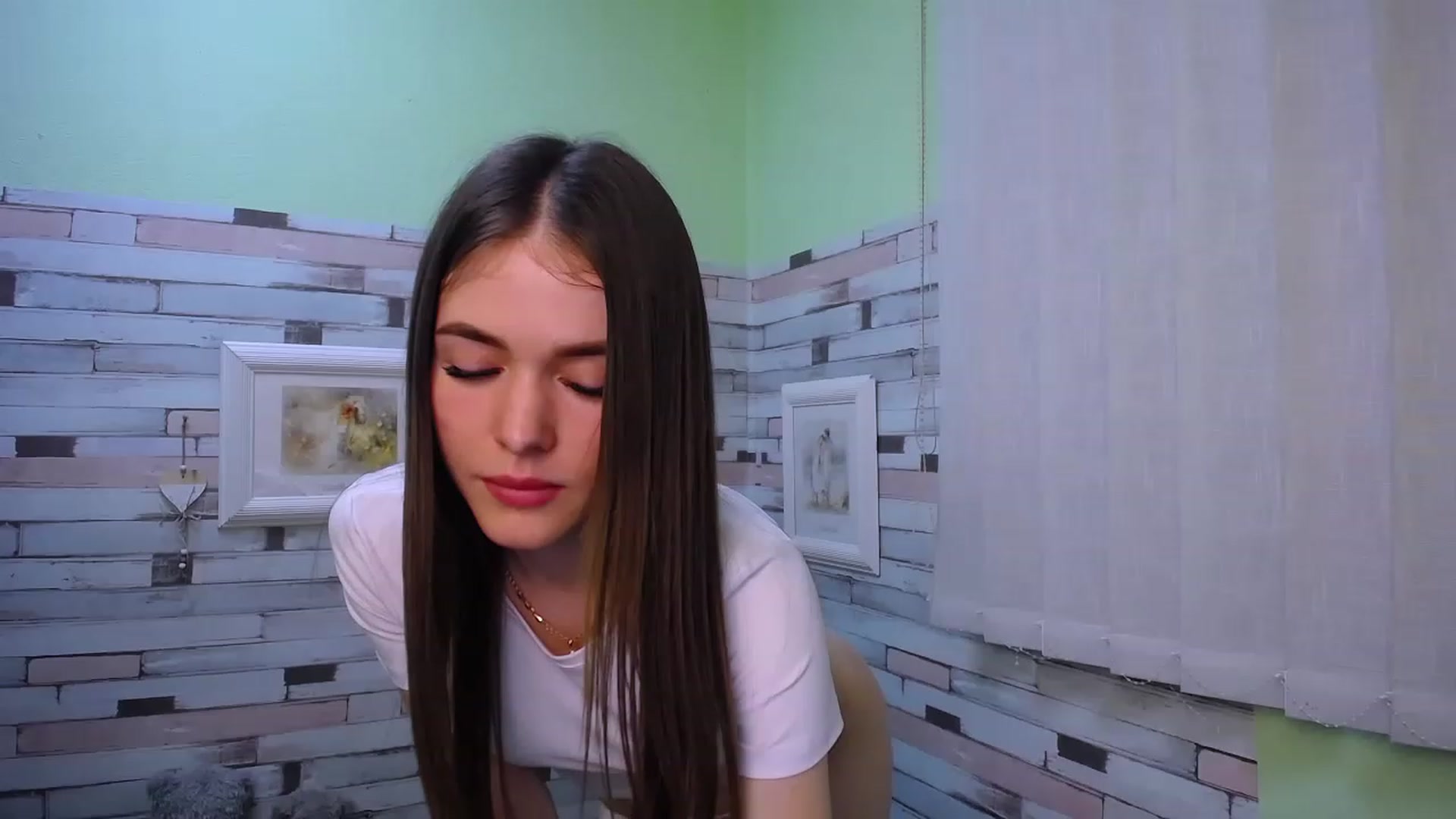 Gallery image thumbnail from Mili_Meow's myfreecams stream on, 03/26/2023, 14:08 image 15 of 20
