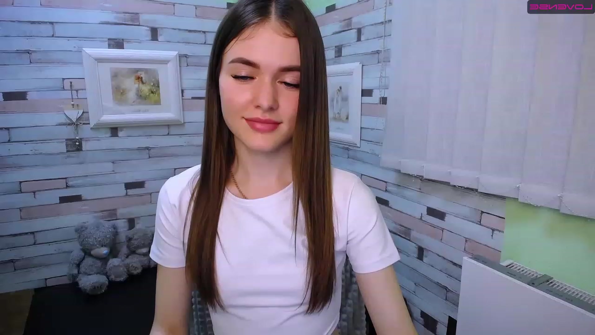 Gallery image thumbnail from Mili_Meow's myfreecams stream on, 03/26/2023, 17:40 image 12 of 20