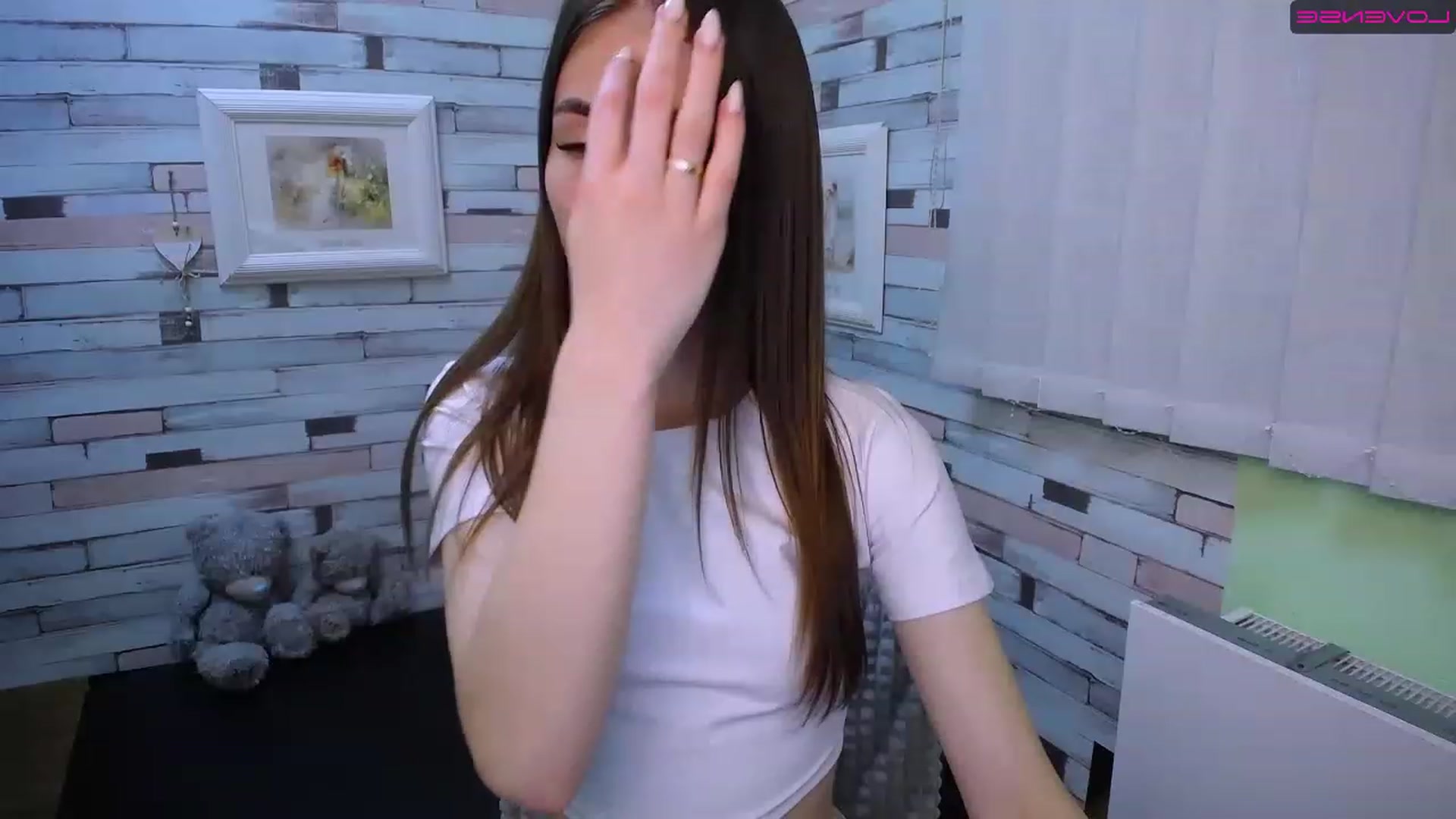 Gallery image thumbnail from Mili_Meow's myfreecams stream on, 03/26/2023, 17:40 image 9 of 20