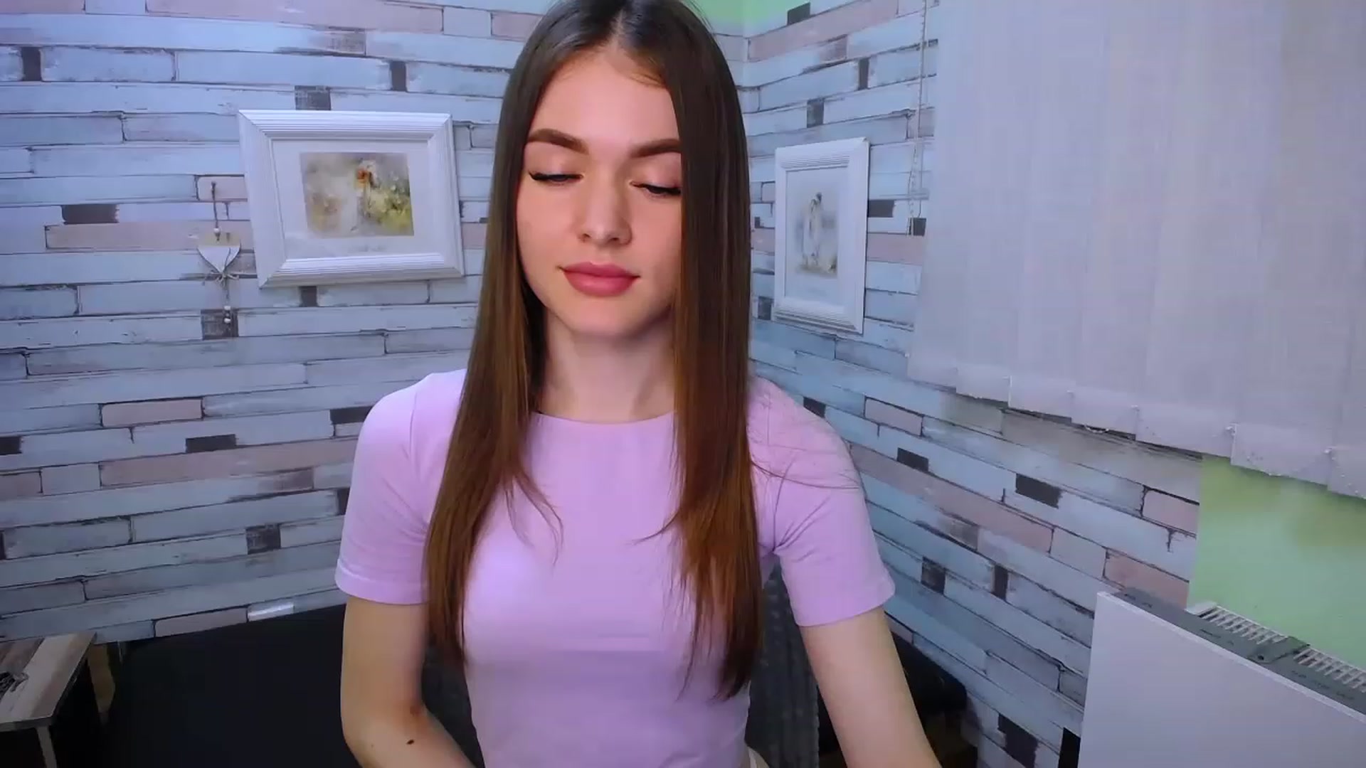 Gallery image thumbnail from Mili_Meow's myfreecams stream on, 03/28/2023, 10:13 image 11 of 20