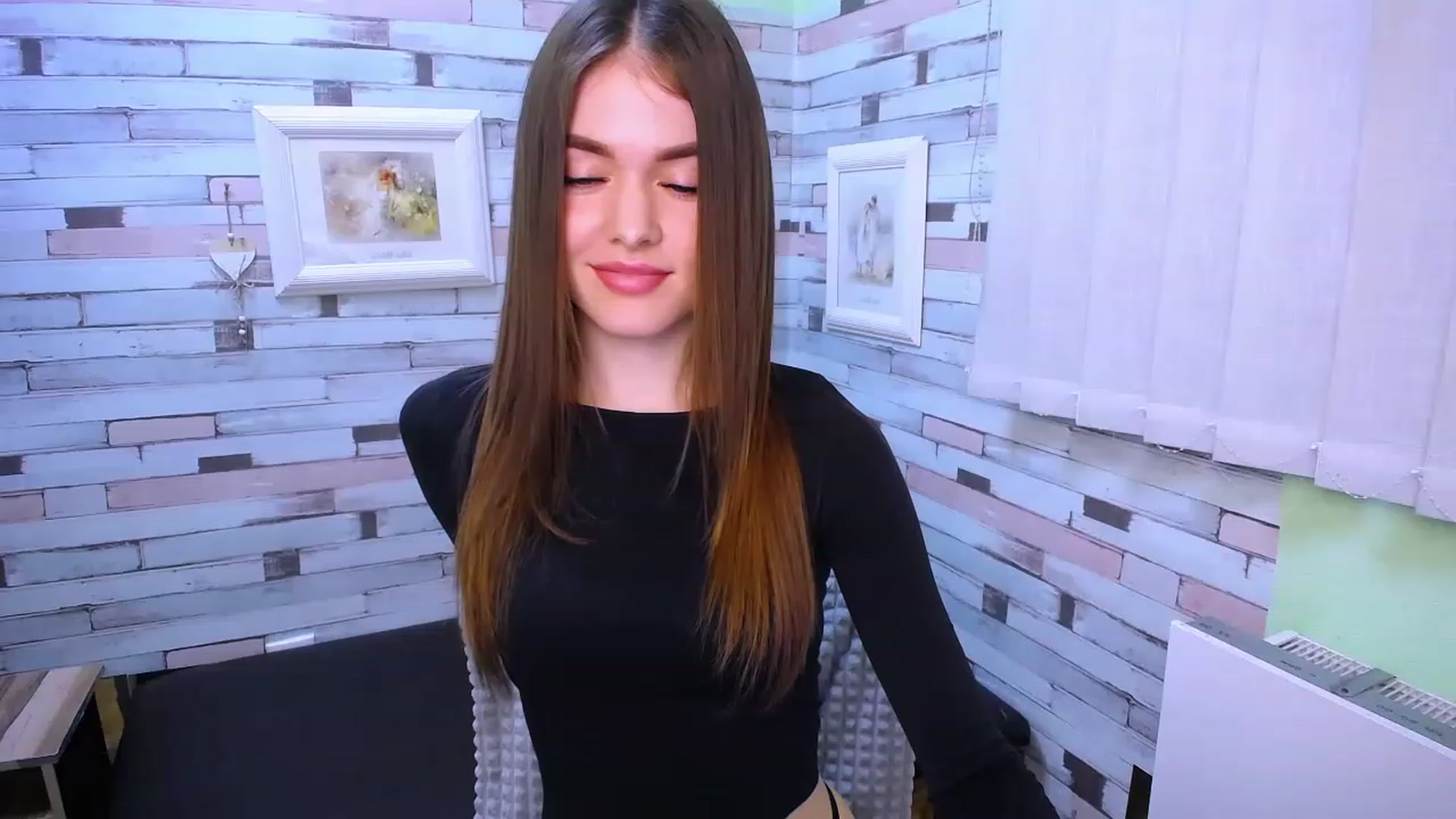 Gallery image thumbnail from Mili_Meow's myfreecams stream on, 03/29/2023, 14:04 image 12 of 20
