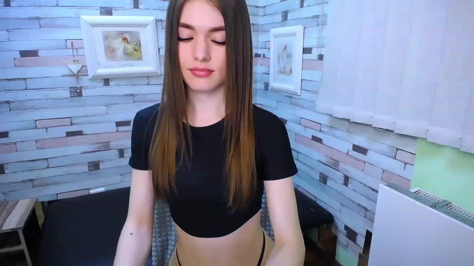 Gallery image thumbnail from Mili_Meow's myfreecams stream on, 03/29/2023, 16:59 image 8 of 20