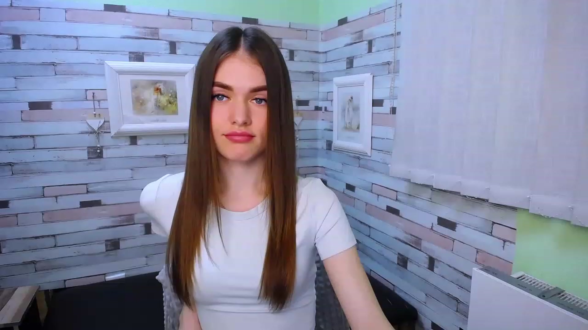 Gallery image thumbnail from Mili_Meow's myfreecams stream on, 03/31/2023, 11:32 image 12 of 20