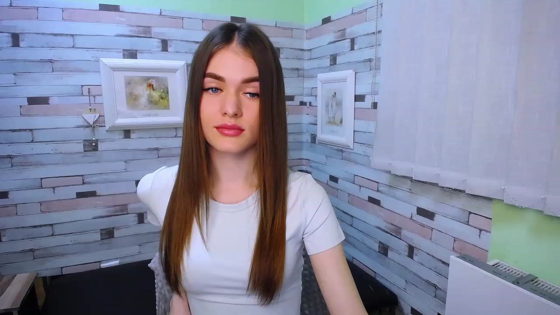 Gallery image thumbnail from Mili_Meow's myfreecams stream on, 03/31/2023, 11:32 image 11 of 20
