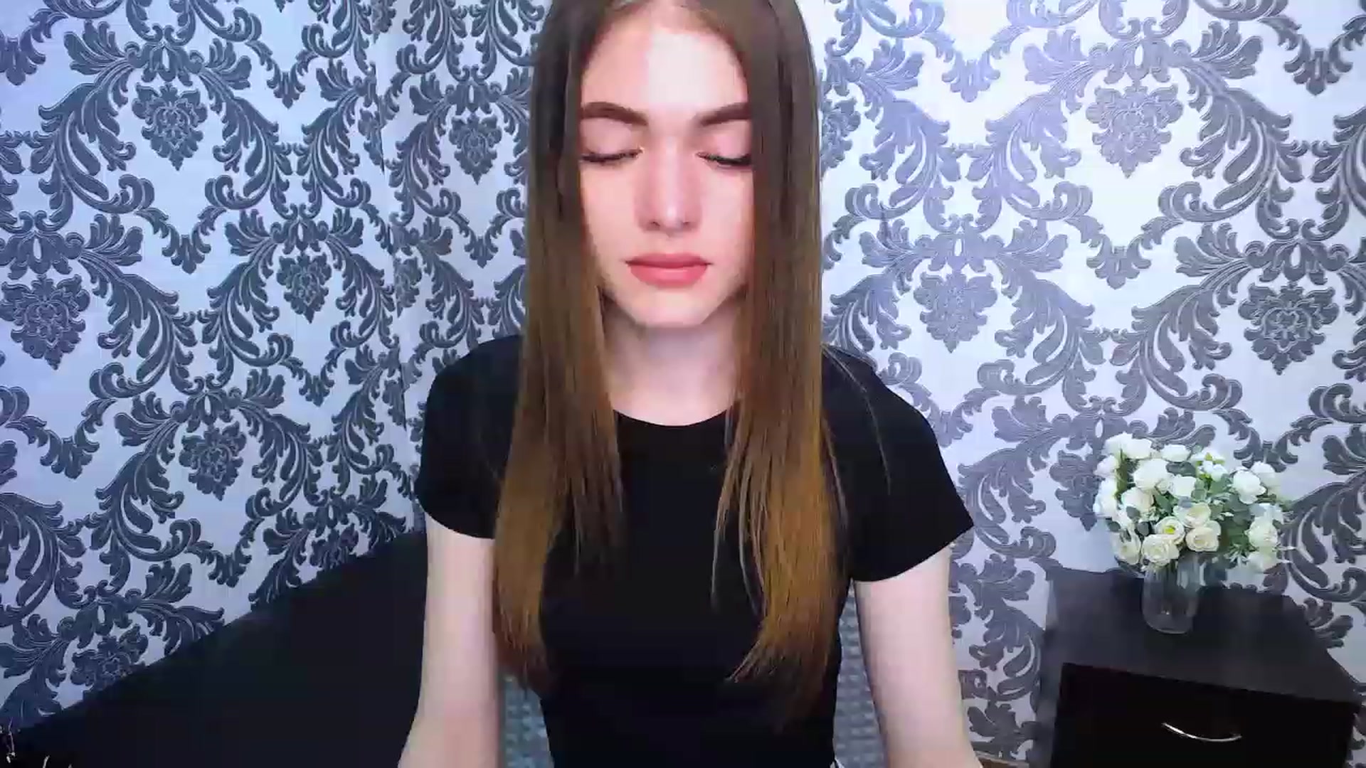 Gallery image thumbnail from Mili_Meow's myfreecams stream on, 05/01/2023, 14:03 image 17 of 20