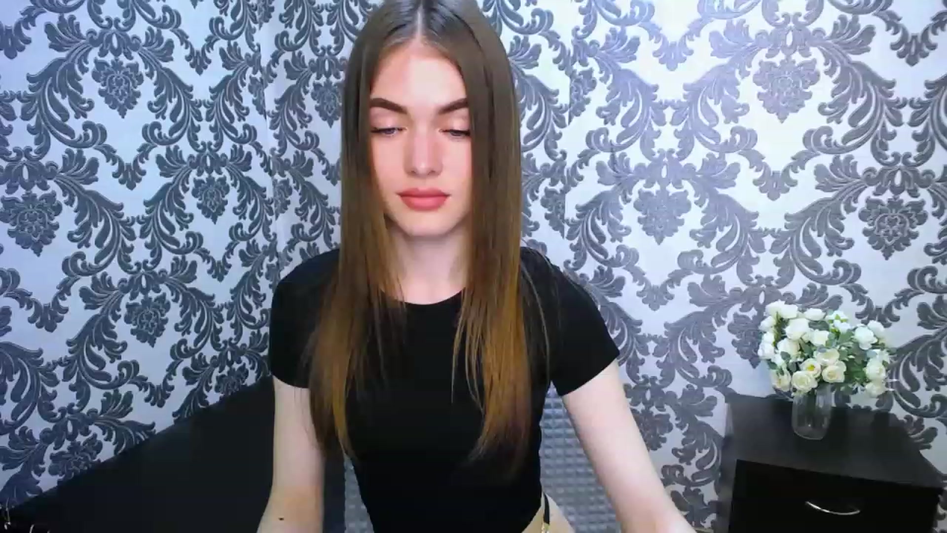 Gallery image thumbnail from Mili_Meow's myfreecams stream on, 05/01/2023, 14:03 image 16 of 20