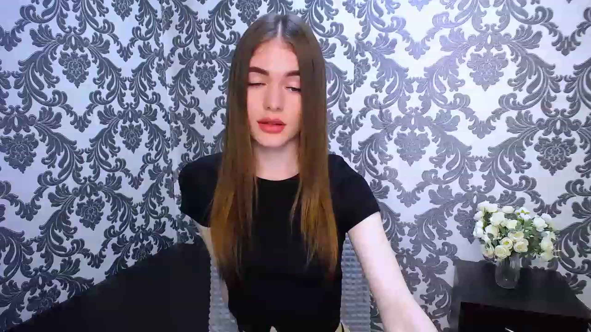 Gallery image thumbnail from Mili_Meow's myfreecams stream on, 05/01/2023, 15:34 image 5 of 20