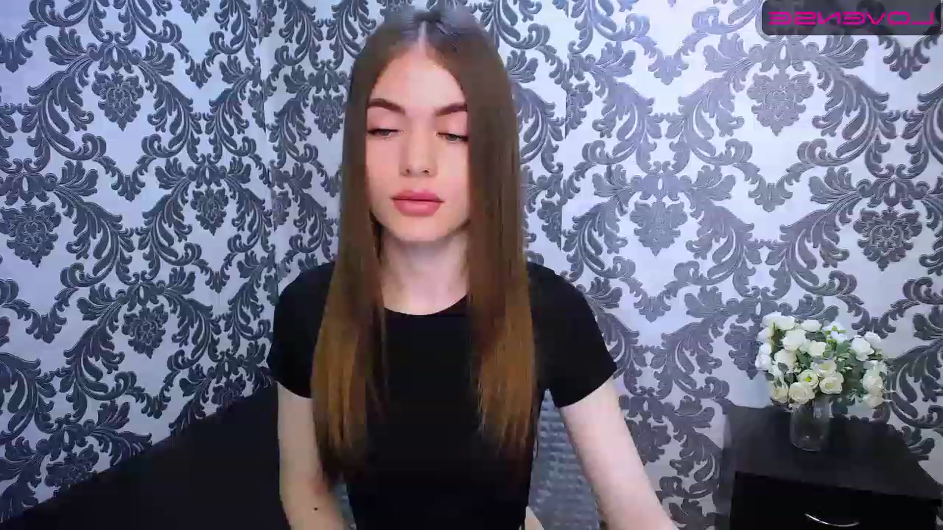 Gallery image thumbnail from Mili_Meow's myfreecams stream on, 05/03/2023, 08:17 image 3 of 20