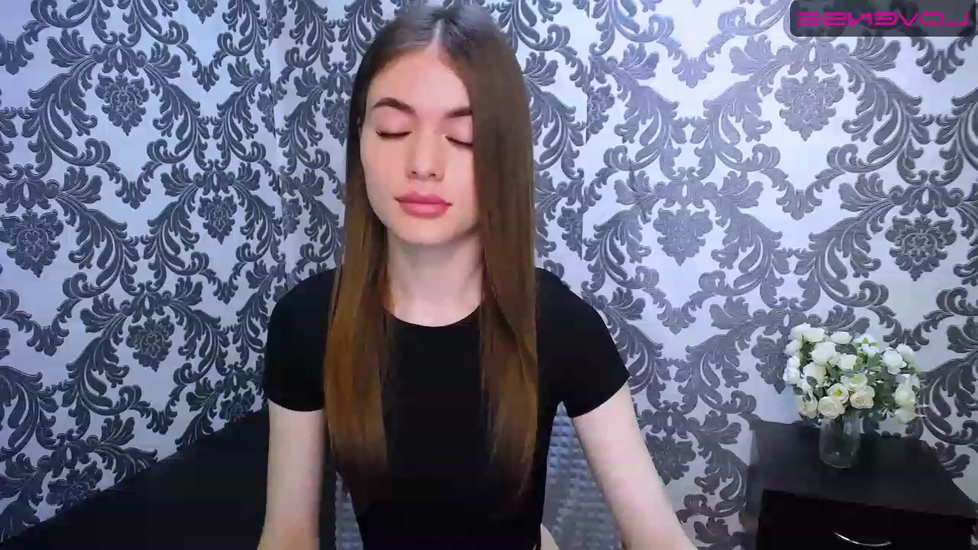 Gallery image thumbnail from Mili_Meow's myfreecams stream on, 05/03/2023, 08:17 image 10 of 20