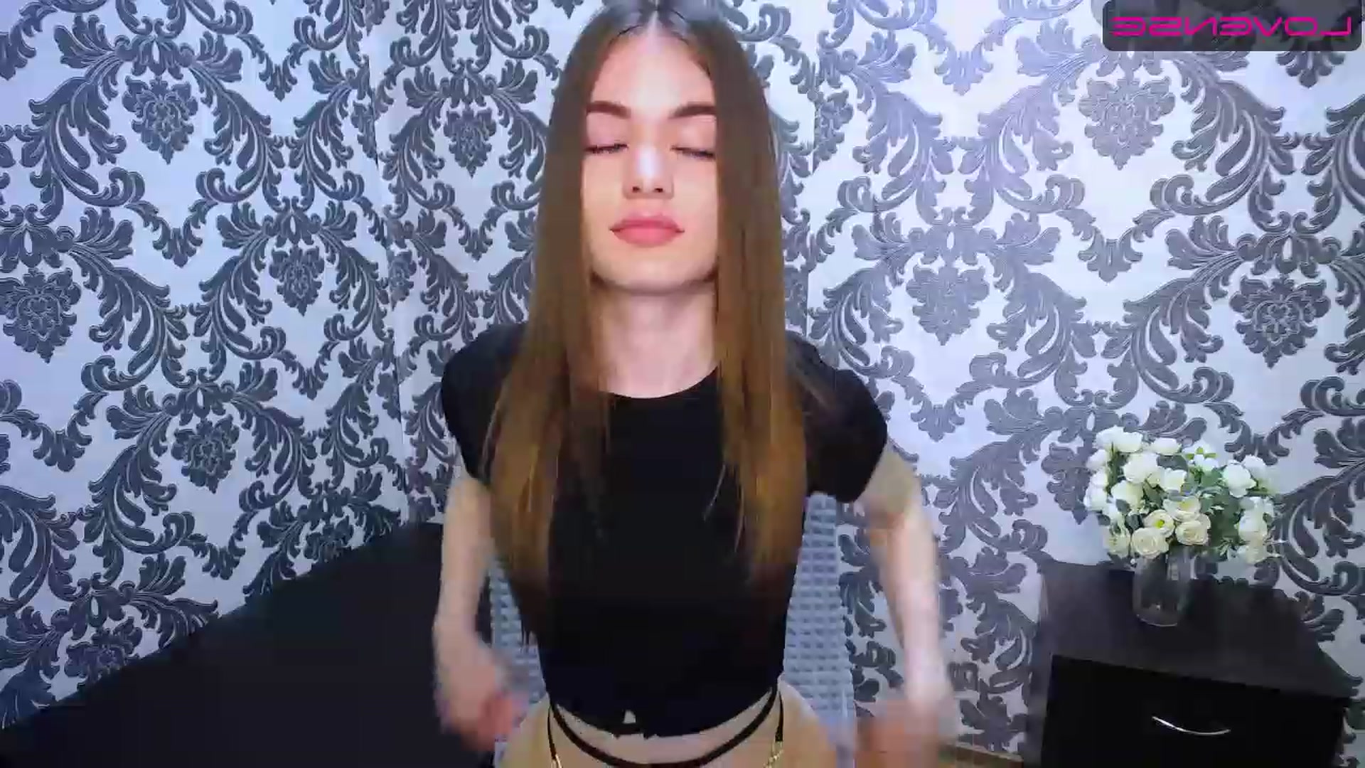 Gallery image thumbnail from Mili_Meow's myfreecams stream on, 05/03/2023, 13:16 image 15 of 20