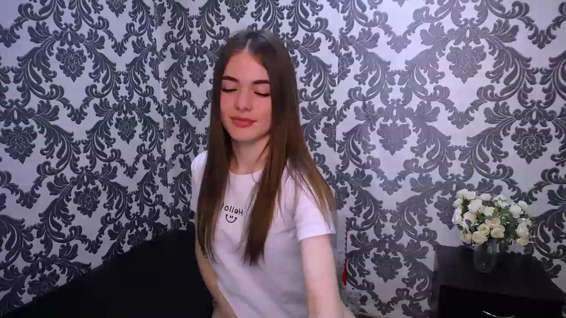 Gallery image thumbnail from Mili_Meow's myfreecams stream on, 05/09/2023, 12:49 image 14 of 20