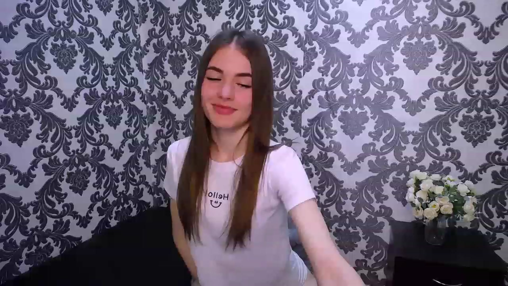 Gallery image thumbnail from Mili_Meow's myfreecams stream on, 05/09/2023, 12:49 image 13 of 20