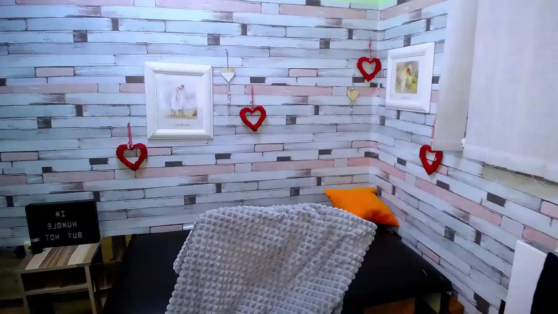 Gallery image thumbnail from Mili_Sky_'s myfreecams stream on, 11/15/2022, 09:47 image 6 of 20