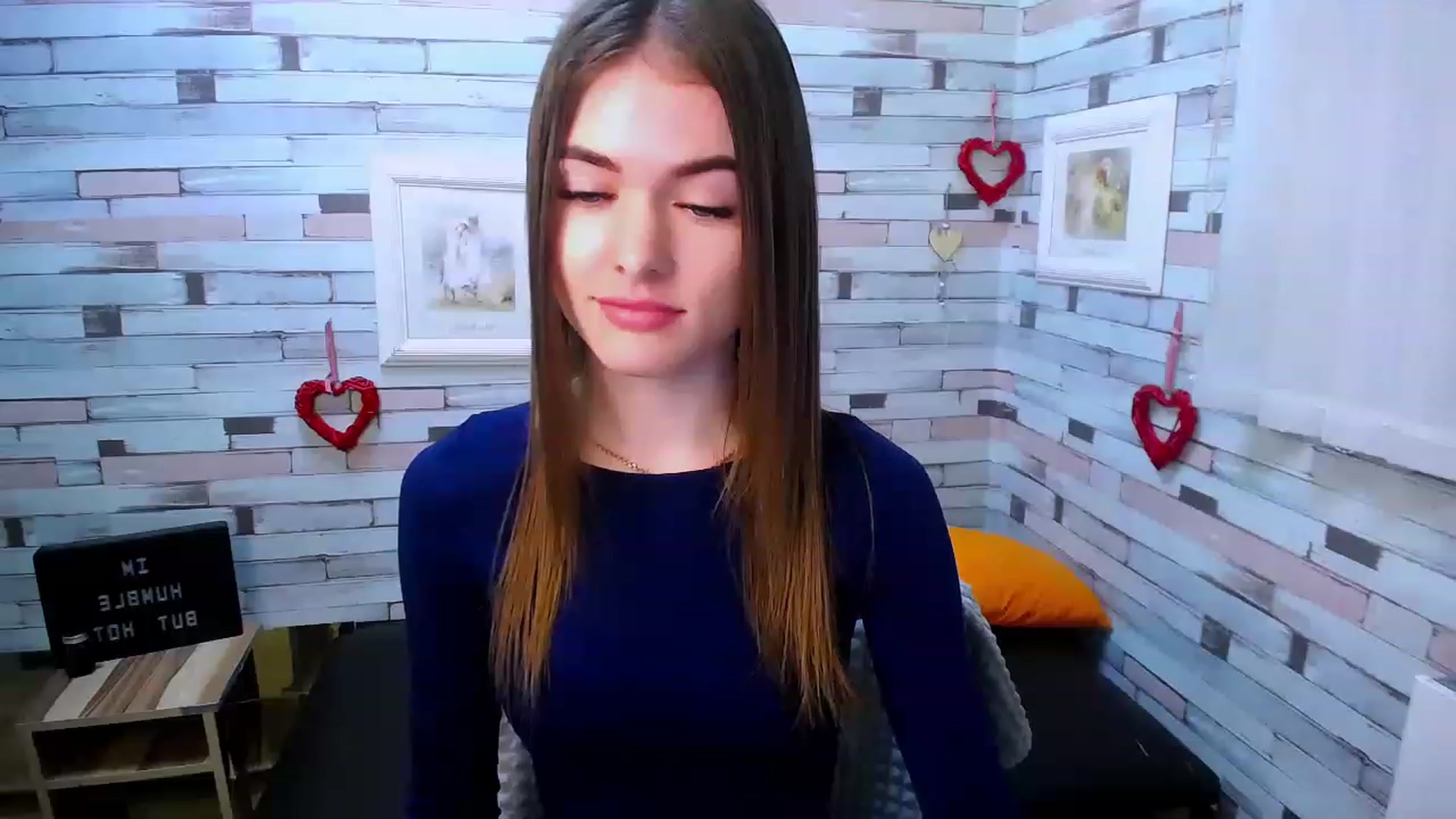 Gallery image thumbnail from Mili_Sky_'s myfreecams stream on, 11/18/2022, 09:31 image 14 of 20