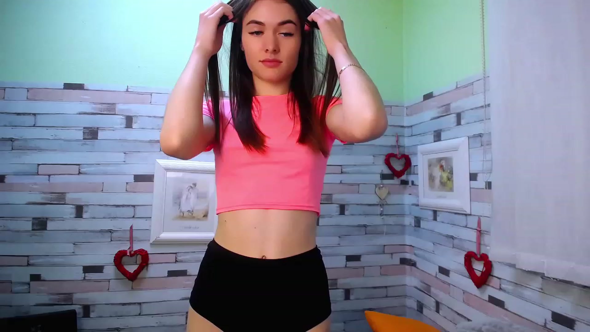 Gallery image thumbnail from Mili_Sky_'s myfreecams stream on, 11/18/2022, 14:32 image 16 of 20