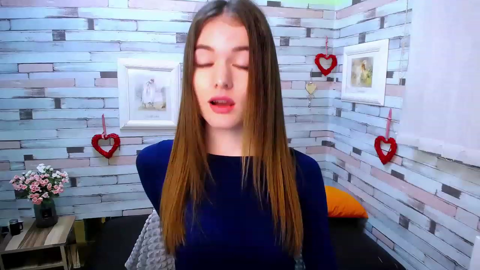 Gallery image thumbnail from Mili_Sky_'s myfreecams stream on, 11/25/2022, 11:38 image 3 of 20
