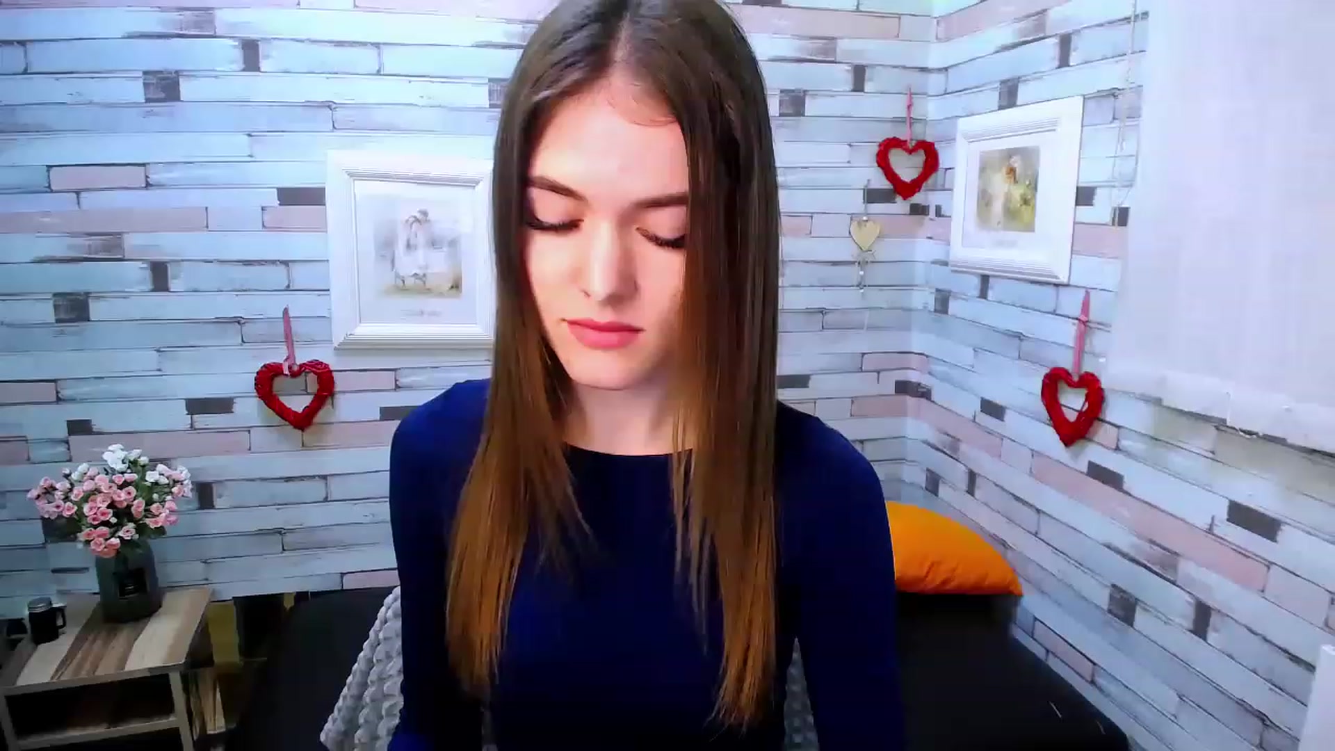 Gallery image thumbnail from Mili_Sky_'s myfreecams stream on, 11/25/2022, 11:38 image 14 of 20