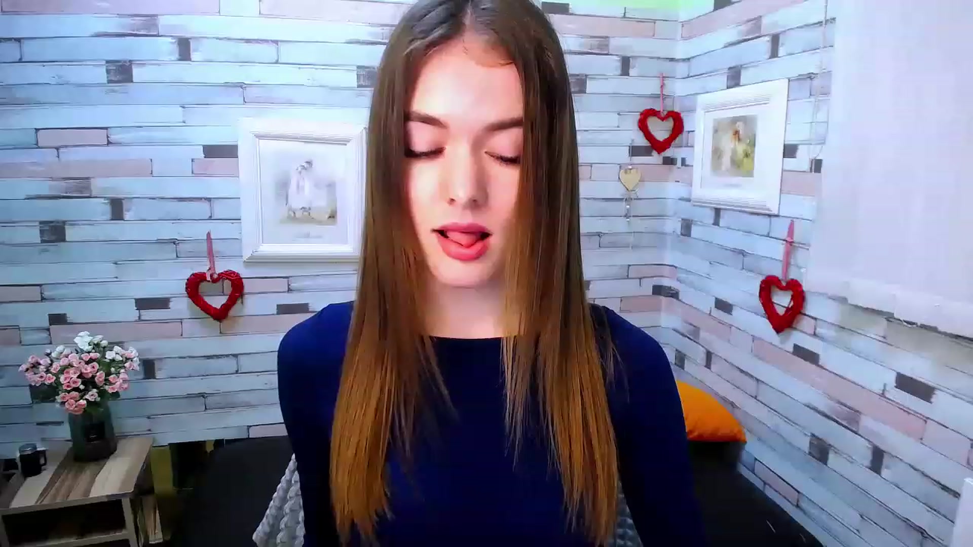 Gallery image thumbnail from Mili_Sky_'s myfreecams stream on, 11/25/2022, 11:38 image 1 of 20